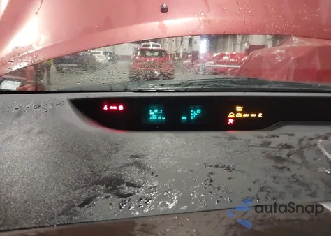 2005 Toyota Prius z USA, uszkodzony, nr VIN JTDKB20U157055251